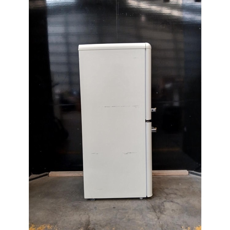 GRADE A2 - electriQ 153 Litre 60/40 Retro Freestanding Fridge Freezer - Cream Total No Frost
