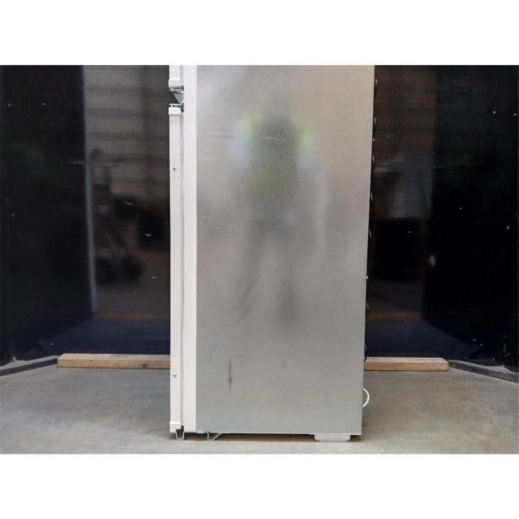 GRADE A2 - AEG 6000 Series 262 Litre 50/50 Integrated Fridge Freezer
