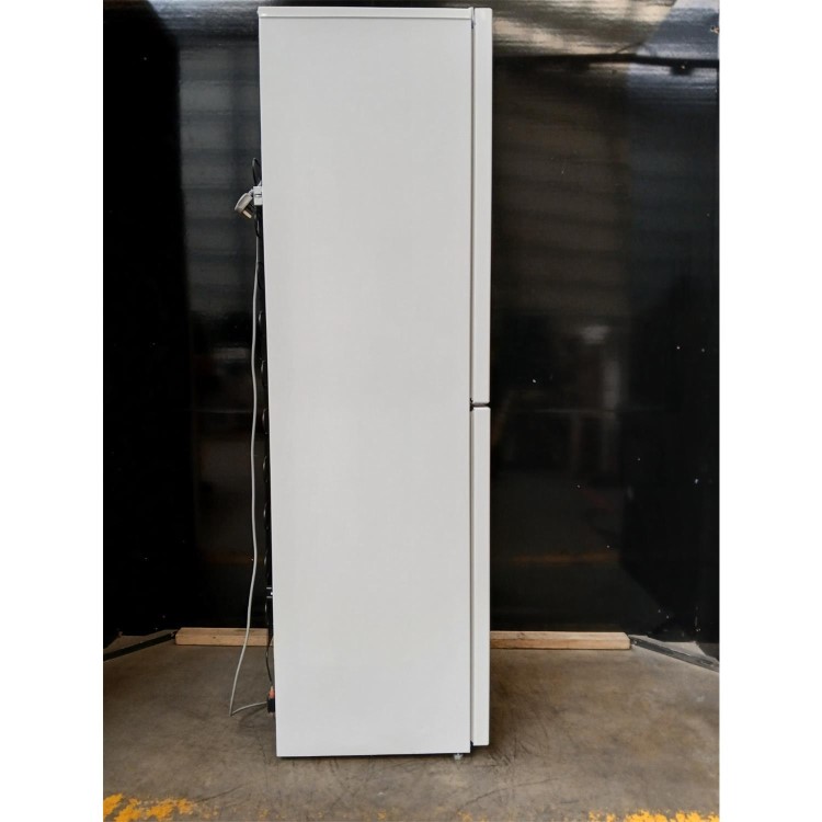 GRADE A2 - Beko 270 Litre 50/50 Freestanding Fridge Freezer - White