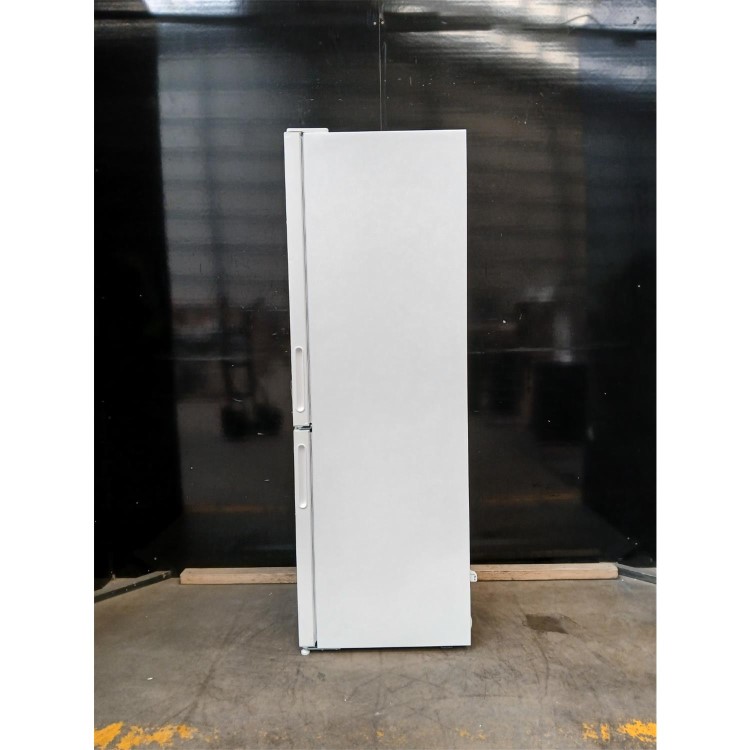GRADE A2 - electriQ 157 Litre 70/30 Freestanding Fridge Freezer - White