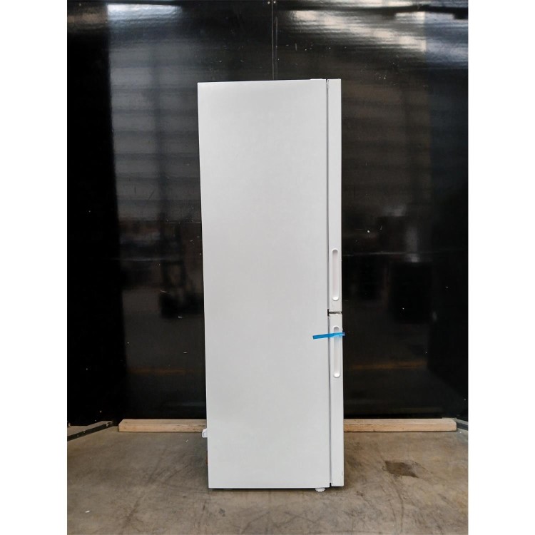 GRADE A2 - electriQ 157 Litre 70/30 Freestanding Fridge Freezer - White