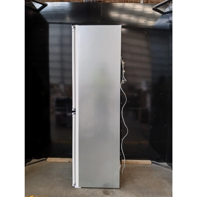 GRADE A2 - Hotpoint 265 Litre 50/50 Integrated Fridge Freezer