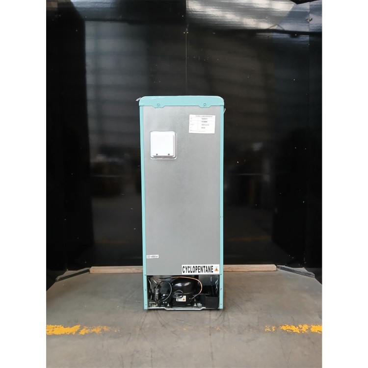 GRADE A2 - electriQ 153 Litre 60/40 Retro Freestanding Fridge Freezer - Blue Total No Frost