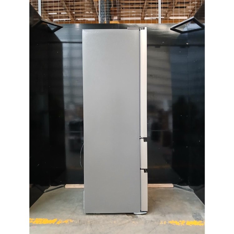 GRADE A2 - Hisense PureFlat 485 Litre French Style American Fridge Freezer - Stainless Steel