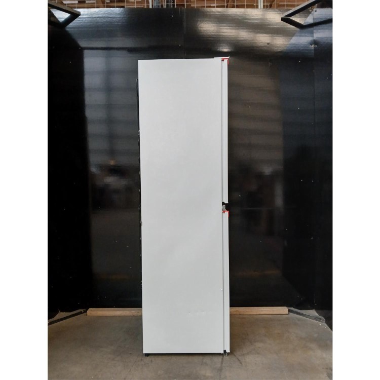 GRADE A2 - AEG 5000 Series 267 Litre 50/50 Integrated Fridge Freezer