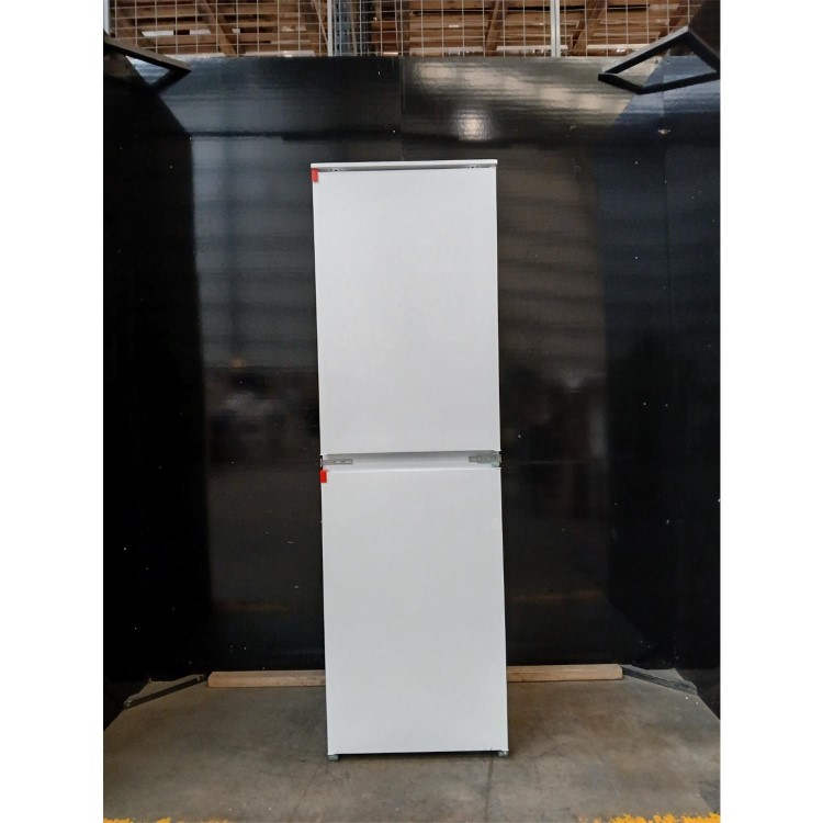GRADE A2 - AEG 5000 Series 267 Litre 50/50 Integrated Fridge Freezer