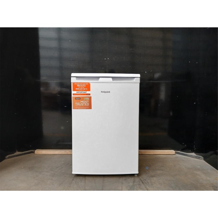 GRADE A2 - Hotpoint 114 Litre Freestanding Under Counter Fridge - White