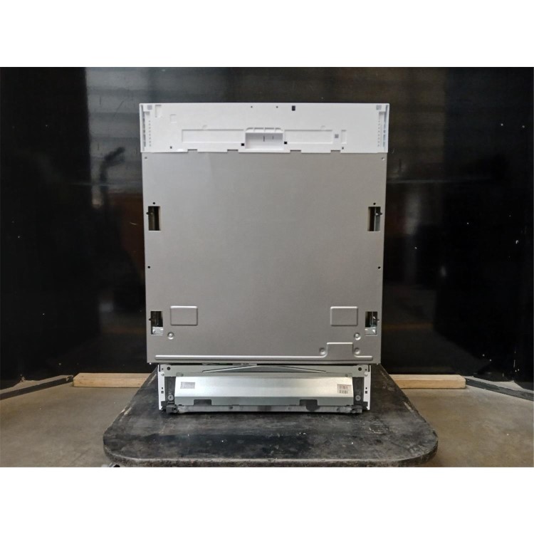 GRADE A2 - Indesit Push&Go Integrated Dishwasher - White control panel