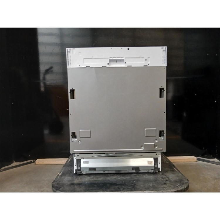 GRADE A2 - Indesit Push&Go Integrated Dishwasher - White control panel