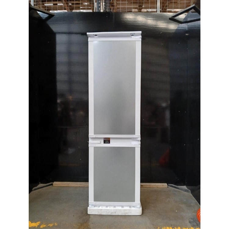 GRADE A2 - Beko 262 Litre 178cm 70/30 Integrated Fridge Freezer with Sliding Door Hinge