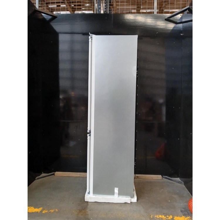 GRADE A2 - Beko 262 Litre 178cm 70/30 Integrated Fridge Freezer with Sliding Door Hinge