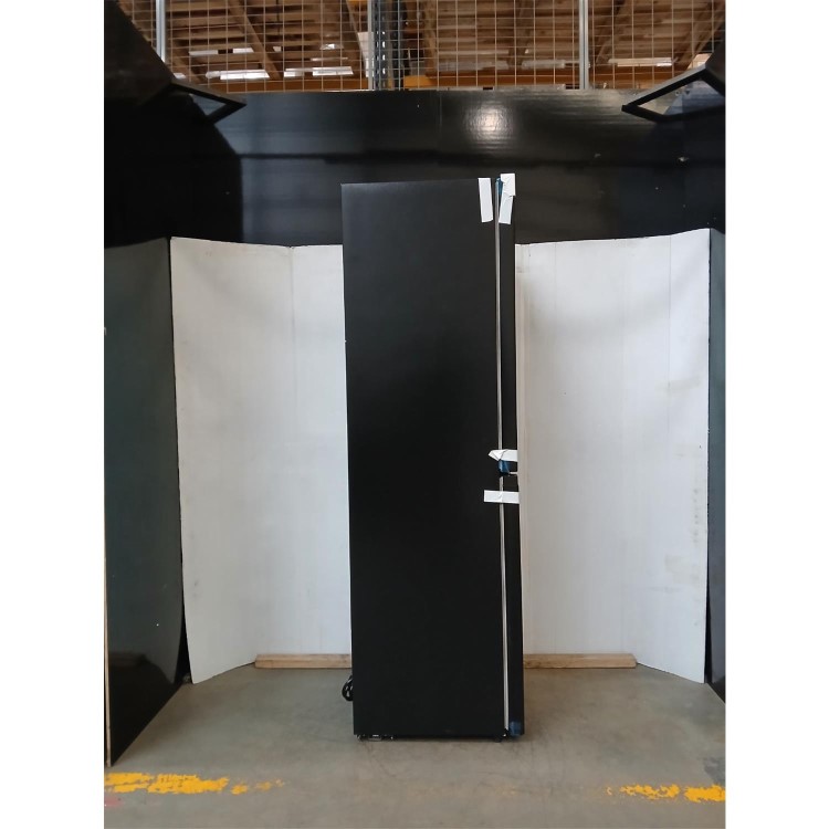 Refurbished Fridgemaster 256 Litre 50/50 Freestanding Fridge Freezer - Black