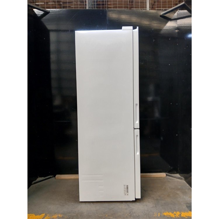 GRADE A2 - Samsung Series 5 344 Litre 70/30 Freestanding Fridge Freezer - White