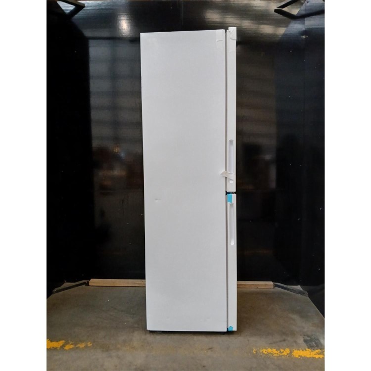 Refurbished Bosch Series 2 KGN27NWEAG 255 Litre 50/50 Freestanding Fridge Freezer - White