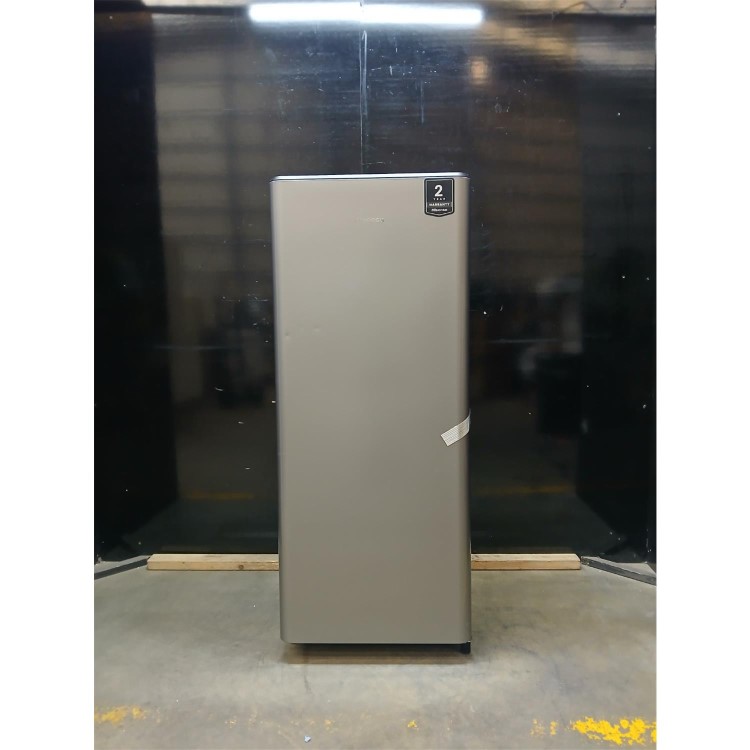GRADE A2 - Hisense 165 Litre Freestanding Fridge With Icebox - Silver