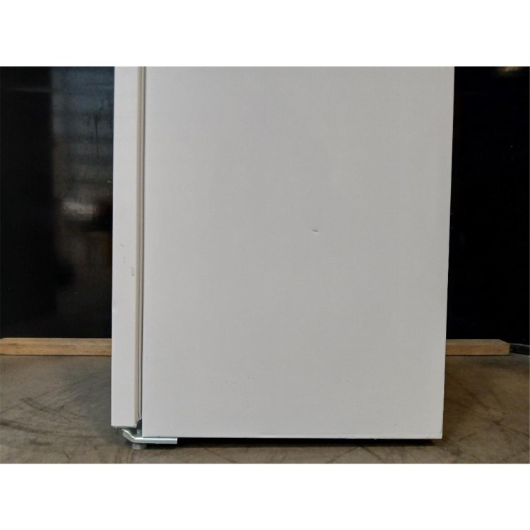GRADE A2 - Beko 268 Litre 50/50 Freestanding Fridge Freezer with Water Dispenser - White
