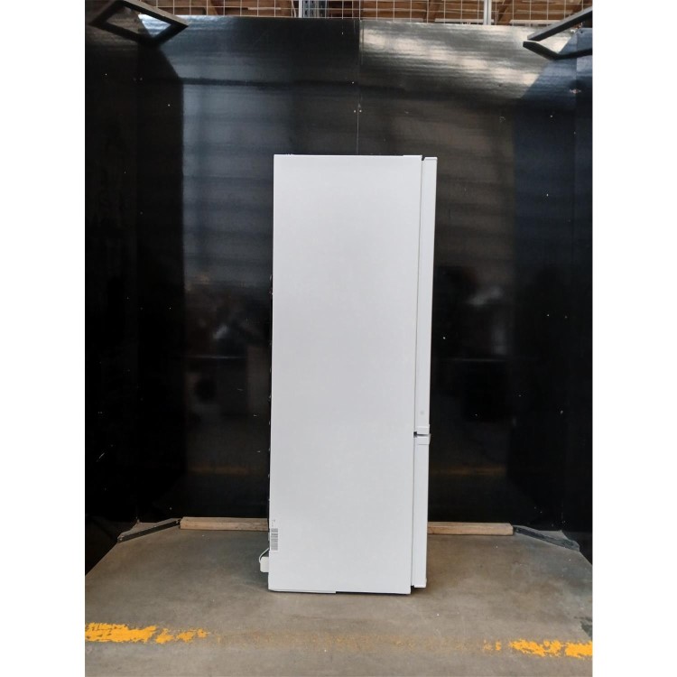 GRADE A2 - Liebherr 265 Litre 80/20 Freestanding Fridge Freezer - White