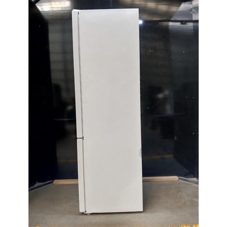 Refurbished Russell Hobbs 288 Litre 70/30 Freestanding Fridge Freezer - White
