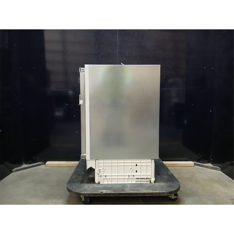 GRADE A2 - Bosch Series 4 134 Litre Under Counter Integrated Fridge