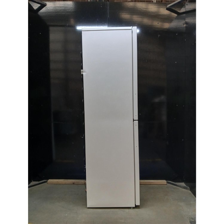 Refurbished Indesit 287 Litre 50/50 Freestanding Fridge Freezer - White