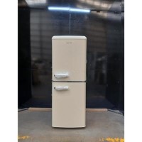 GRADE A2 - electriQ 153 Litre 60/40 Retro Freestanding Fridge Freezer - Cream Total No Frost