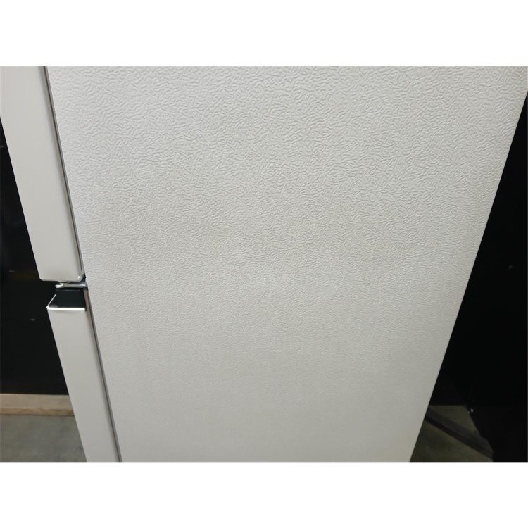 Refurbished Hisense 256 Litre 50/50 Freestanding Fridge Freezer - White