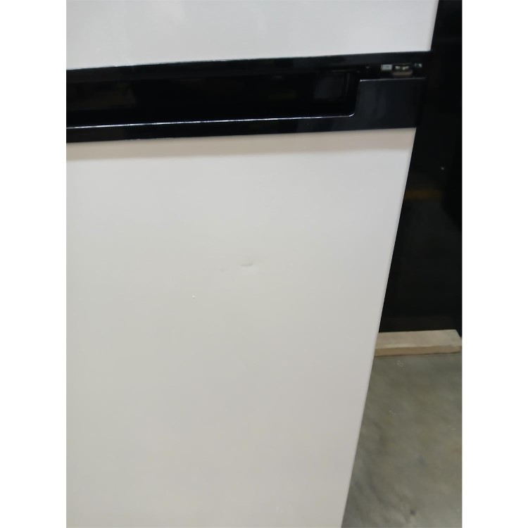 GRADE A2 - Hotpoint 270 Litre 50/50 Freestanding Fridge Freezer - White