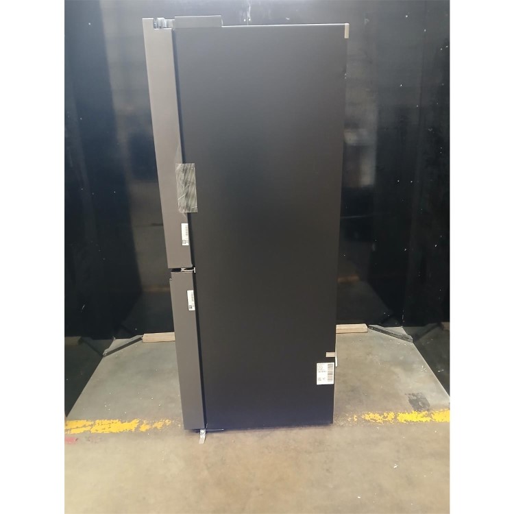 GRADE A2 - LG NatureFRESH 637 Litre Four Door American Fridge Freezer - Black