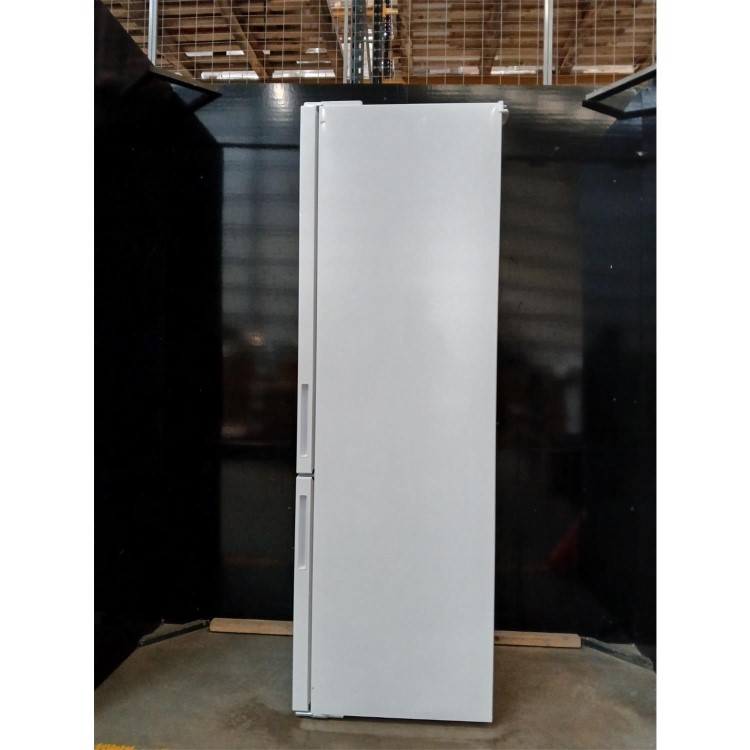 GRADE A2 - Hotpoint 355 Litre 70/30 Freestanding Fridge Freezer - White