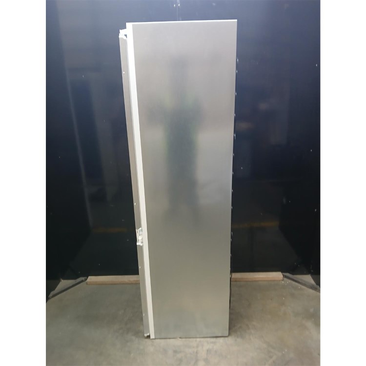 GRADE A2 - Bosch Series 2 260 Litre 177 cm 60/40 Integrated Fridge Freezer with Sliding Door Hinge