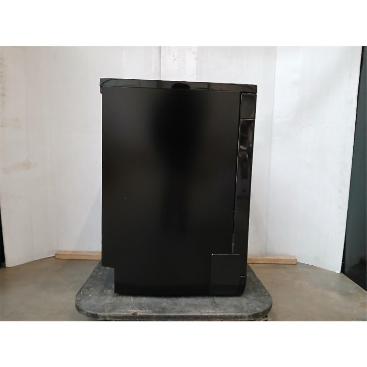 GRADE A2 - Hotpoint Freestanding Full Size Dishwasher - ActiveDry Black