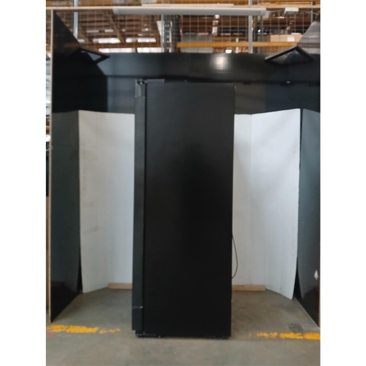 GRADE A2 - Hisense PureFlat 566 Litre Side-By-Side American Fridge Freezer - Black