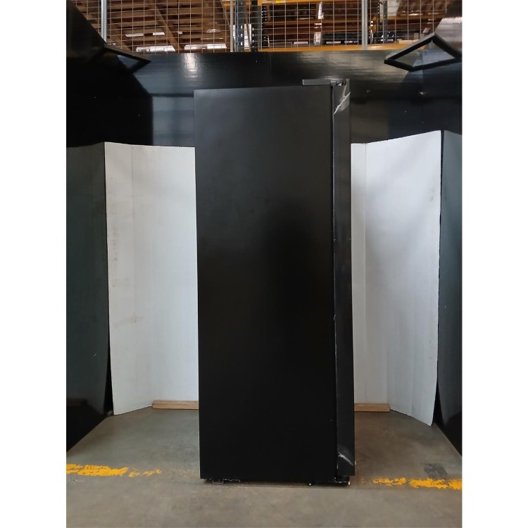 GRADE A2 - Hisense PureFlat 566 Litre Side-By-Side American Fridge Freezer - Black