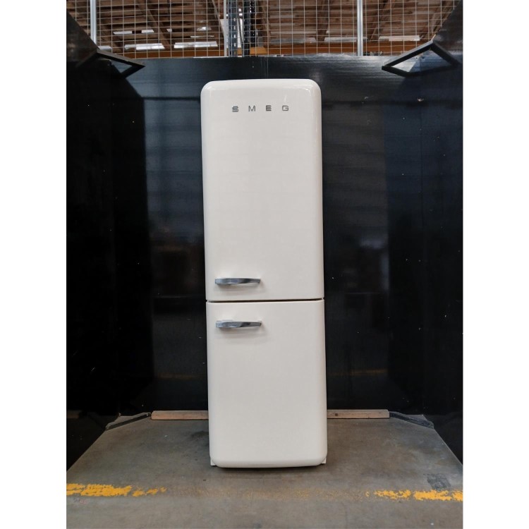 GRADE A2 - Smeg 331 Litre Fifties Style Right Hand Hinge 70/30 Fridge Freezer - Cream