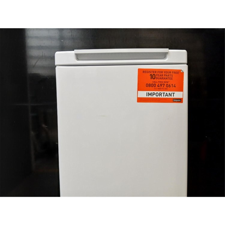 GRADE A2 - Hotpoint Anti-Stain 7kg 1200rpm Top Loading Washing Machine - White