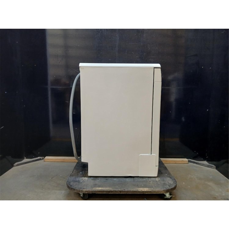 GRADE A2 - Indesit Push&Go Freestanding Slimline Dishwasher - D-Rated, White