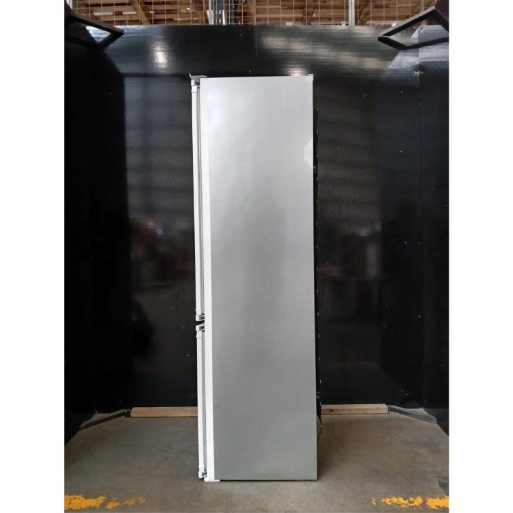 Refurbished Beko 262 Litre 70/30 Integrated Fridge Freezer - White
