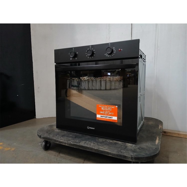 GRADE A2 - Indesit IO233BUK Click&Clean Electric Single Oven - Black   