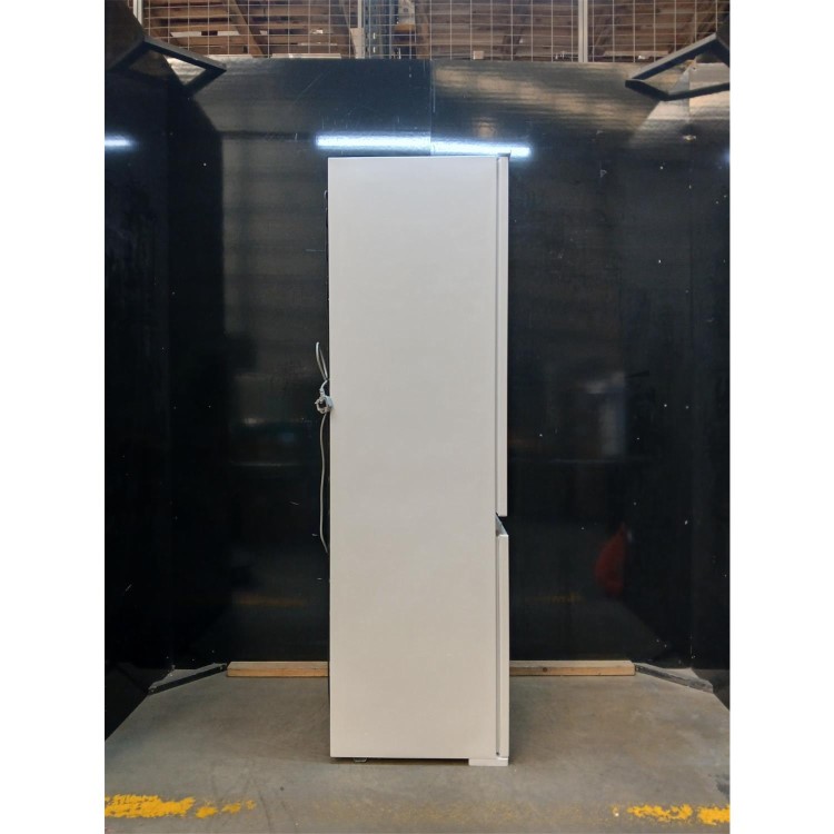 GRADE A2 - electriQ 249 Litre 178cm 70/30 Integrated Fridge Freezer - White with Sliding Door Hinge