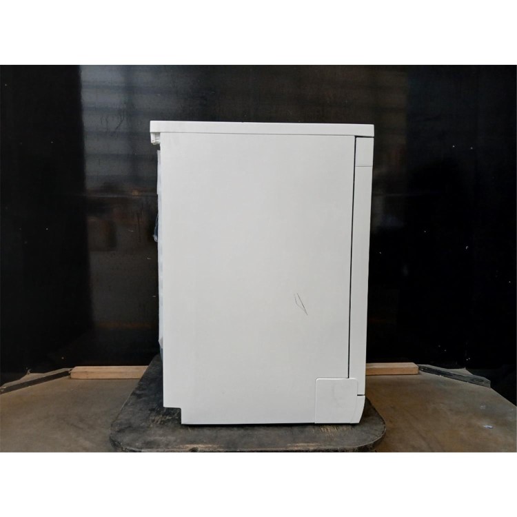 GRADE A2 - Hotpoint Maxi Space Freestanding Dishwasher - C-Rated, White