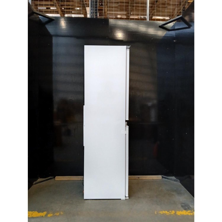 Refurbished Hisense 233 Litre 177cm 50/50 Integrated Fridge Freezer with Sliding Door Hinge
