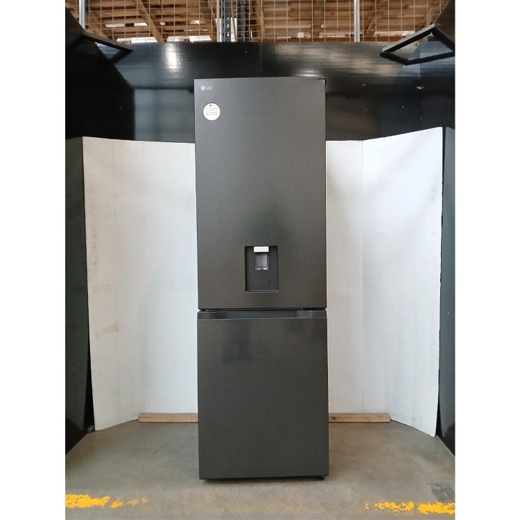 Refurbished LG Fit & Max 332L 60/40 Freestanding Fridge Freezer - Black