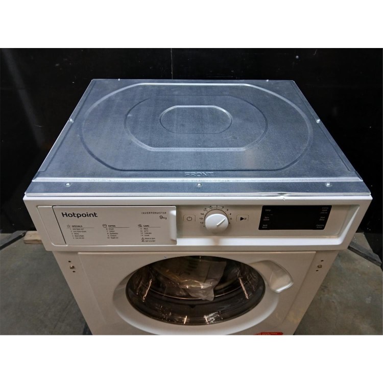 GRADE A2 - Hotpoint Anti-stain 9kg 1400rpm Integrated Washing Machine - White