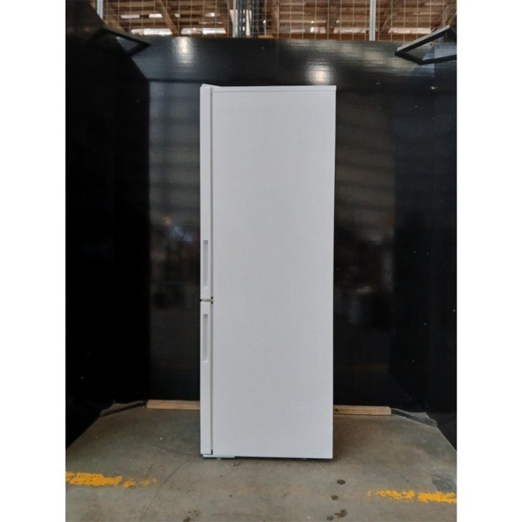 GRADE A2 - Indesit 343 Litre 60/40 Freestanding Fridge Freezer - White