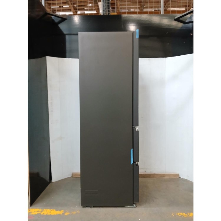 GRADE A2 - Haier 3D 55 Series 3 303 Litre 60/40 Freestanding Fridge Freezer - Black