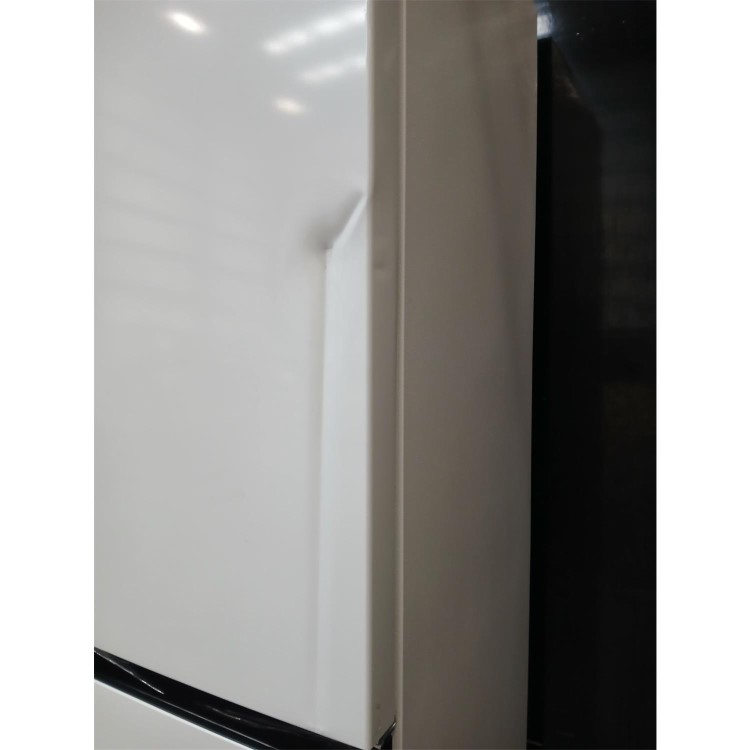 Refurbished Hisense 256 Litre 50/50 Freestanding Fridge Freezer - White