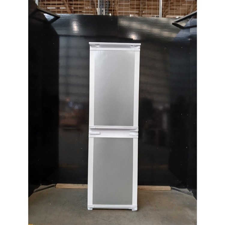 GRADE A2 - Hotpoint 265 Litre 178cm 50/50 Integrated Fridge Freezer with Sliding Door Hinge