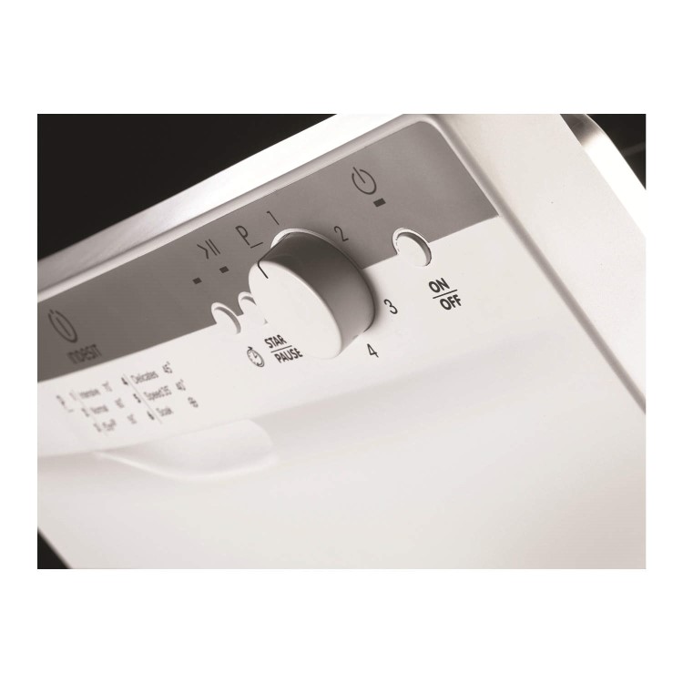 GRADE A2 - Indesit ICD661 6 Place Freestanding Compact Table Top Dishwasher White