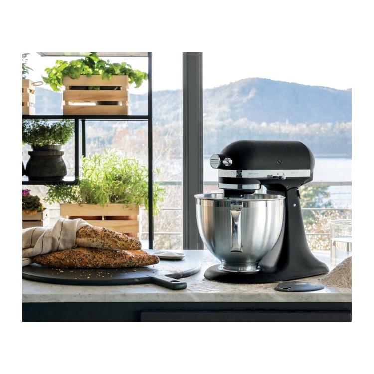 KitchenAid Artisan Stand Mixer with 4.8L Bowl in Cast Iron Black