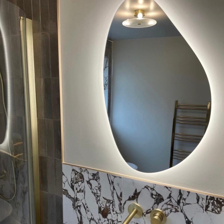 ONLY OPENED - Pebble Backlit Heated Bathroom Mirror with Lights 500 x 800mm - Apollo